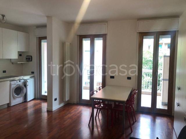 Appartamento in in affitto da privato a Milano via Carlo Valvassori Peroni, 81, arredato, da privato, ascensore TrovaCasa