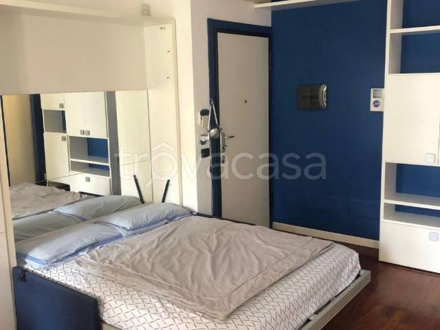 Appartamento in in affitto da privato a Milano via Carlo Valvassori Peroni, 81, arredato, da privato, ascensore TrovaCasa