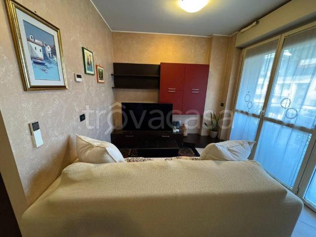 Appartamento in in affitto da privato a Milano via del Futurismo, 17, arredato, box, terrazzo TrovaCasa