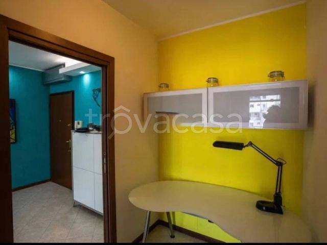 Appartamento in in affitto da privato a Milano via Fausto Melotti, 3, da privato, riscaldamento autonomo, doppia esposizione TrovaCasa
