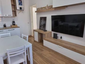Appartamento in in affitto da privato a Milano via Pesaro, 9, da privato, lavastoviglie, cucina a vista TrovaCasa