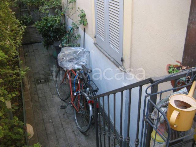 Appartamento in in affitto da privato a Milano via Piacenza, 3, da privato, ristrutturato, doppi servizi TrovaCasa
