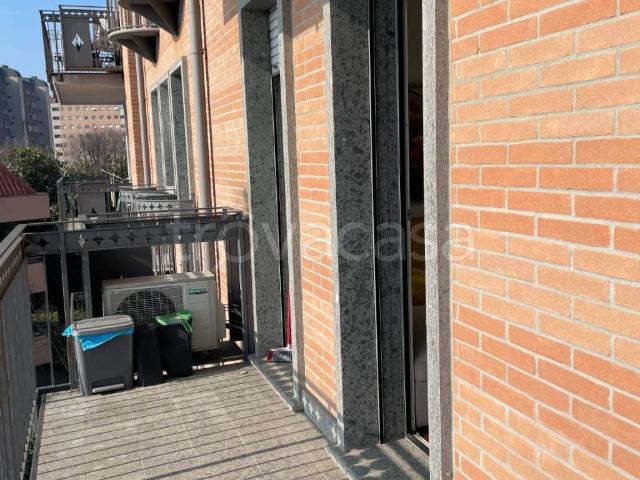 Appartamento in in affitto da privato a Milano via San Giusto, 64, box, da privato, lavatrice TrovaCasa
