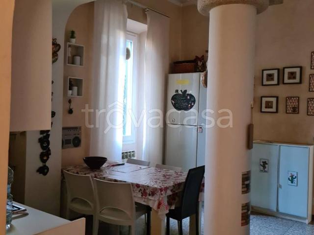 Appartamento in in affitto da privato a Novara corso Camillo Benso di Cavour, 12, da privato, ascensore, doppia esposizione TrovaCasa