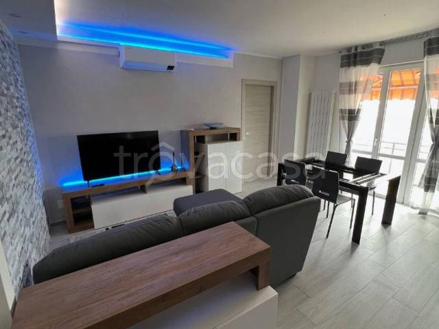 Appartamento in in affitto da privato a Novara strada Privata Zecca, 9, da privato, riscaldamento autonomo, ultimo piano TrovaCasa
