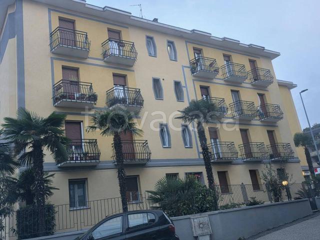 Appartamento in in affitto da privato a Novara via Carlo Pisacane, 2, arredato, posto auto, da privato TrovaCasa