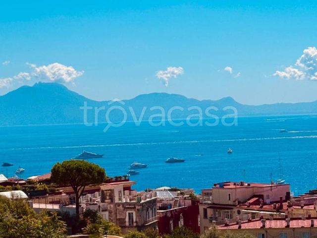 Appartamento in in affitto da privato a Napoli via Torquato Tasso, 3, arredato, da privato, doppia esposizione TrovaCasa