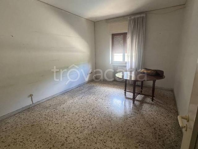 Appartamento in in affitto da privato a Napoli via Vicinale Trencia, 23, da privato, luminoso, cucina abitabile TrovaCasa