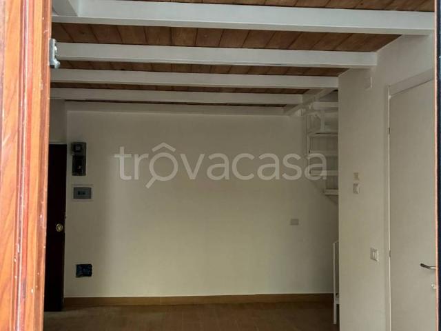Appartamento in in affitto da privato a Napoli via Antonio Genovesi, 43, da privato, nuova costruzione, centrale TrovaCasa