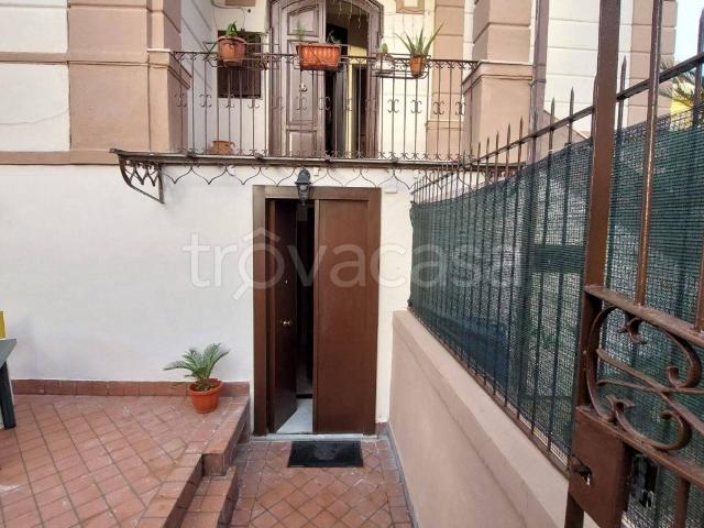 Appartamento in in affitto da privato a Napoli via Carlo De Marco, 28, arredato, giardino, da privato TrovaCasa