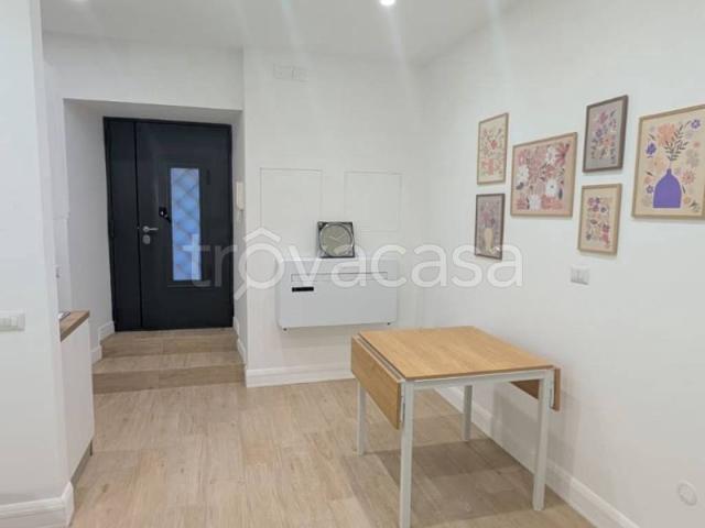 Appartamento in in affitto da privato a Napoli via della Sapienza, 38, arredato, terrazzo, da privato TrovaCasa