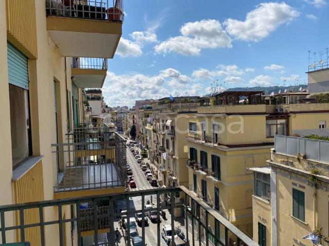 Appartamento in in affitto da privato a Napoli via Francesco Solimena, 165, arredato, da privato, doppia esposizione TrovaCasa