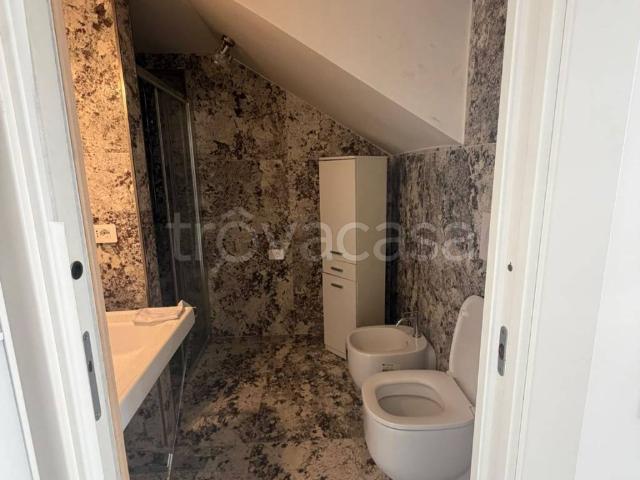 Appartamento in in affitto da privato a Napoli via Francesco Petrarca, 50, da privato, luminoso, cabina armadio TrovaCasa
