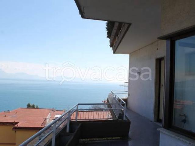 Appartamento in in affitto da privato a Napoli via Francesco Petrarca, 93, da privato, vista mare, caminetto TrovaCasa