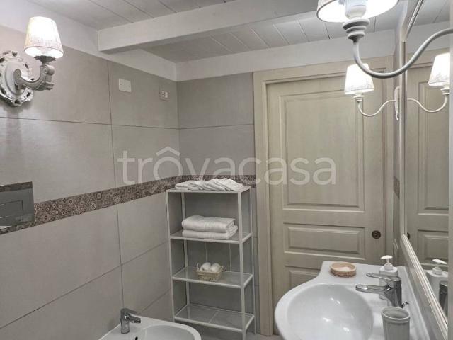 Appartamento in in affitto da privato a Napoli via San Cosmo Fuori Porta Nolana, 4, da privato, centrale, balcone TrovaCasa
