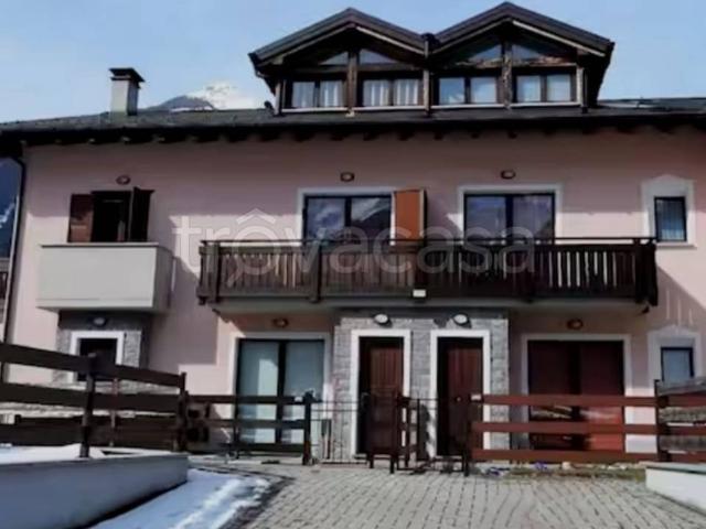 Appartamento in in affitto da privato a Sondalo via Giacomo Leopardi, da privato, vicinanze negozi TrovaCasa