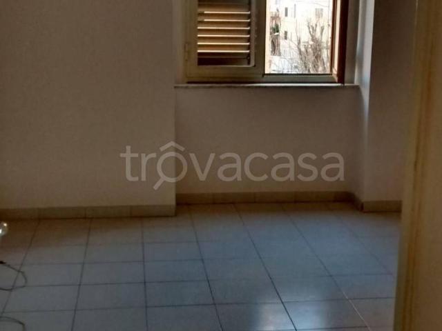 Appartamento in in affitto da privato a Salerno via Carlo Pisacane, 1, posto auto, da privato, vista mare TrovaCasa