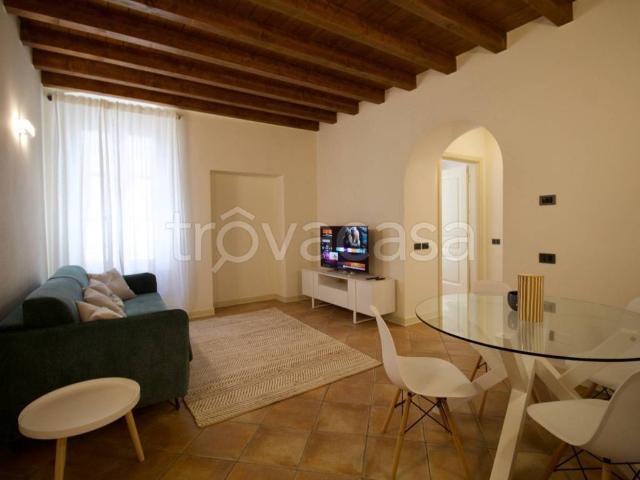 Appartamento in in affitto da privato a Salò via San Bernardino, 9, box, da privato, ascensore TrovaCasa