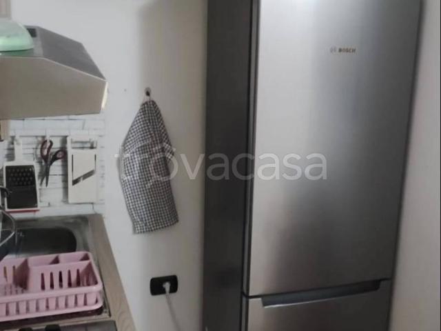 Appartamento in in affitto da privato a Salò via Pietre Rosse, 15, arredato, giardino, posto auto TrovaCasa