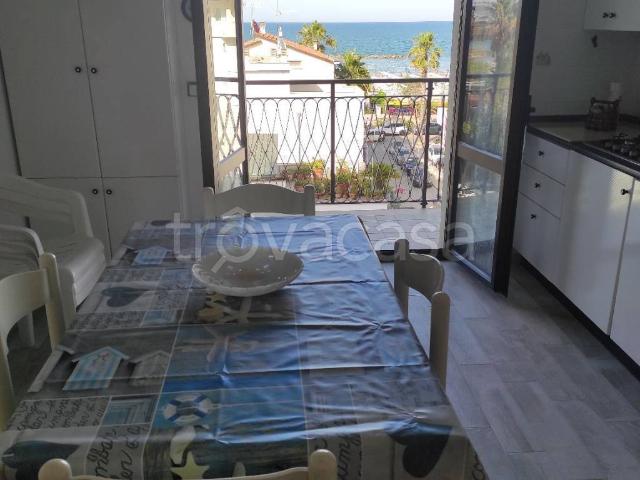 Appartamento in in affitto da privato a San Benedetto del Tronto via Clotilde di Savoia, 10, da privato, vista mare TrovaCasa
