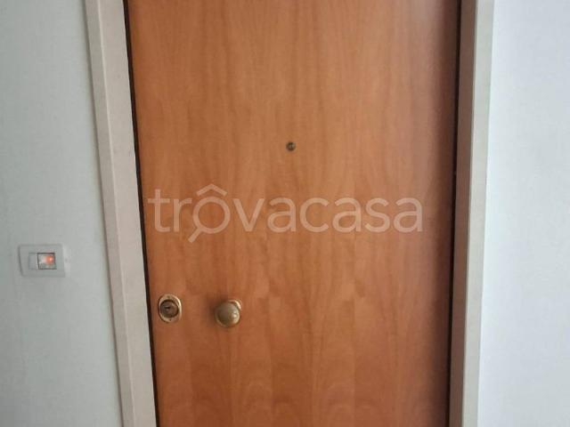 Appartamento in in affitto da privato a San Benedetto del Tronto viale Alcide De Gasperi, 36, arredato, da privato, porta blindata TrovaCasa