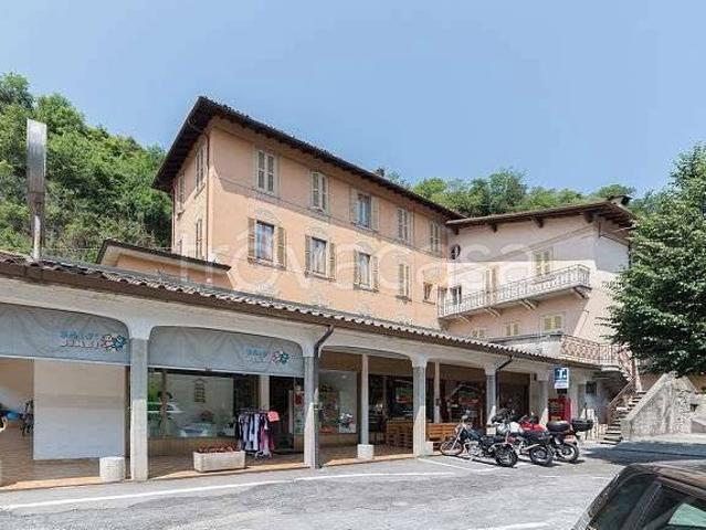 Appartamento in in affitto da privato a San Giovanni Bianco via Pretura, 2, arredato, posto auto, da privato TrovaCasa
