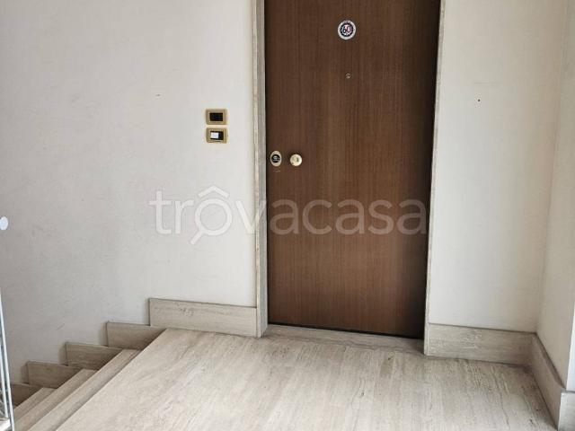 Appartamento in in affitto da privato a San Giovanni Teatino galleria Karol Wojtyla, 17, non arredato/vuoto, giardino, posto auto TrovaCasa