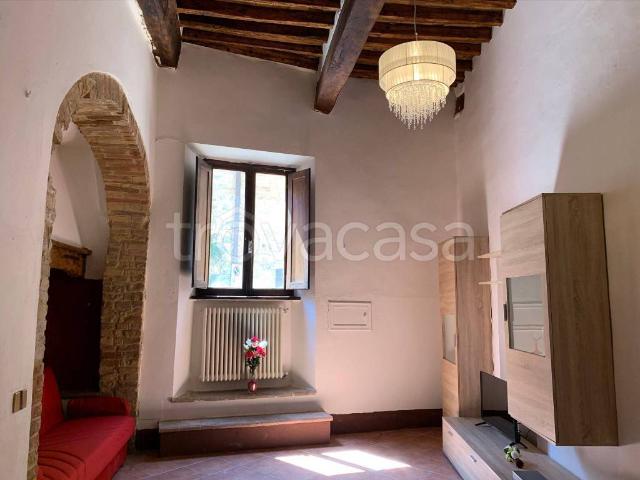Appartamento in in affitto da privato a San Gimignano via Capassi, 7, arredato, da privato, caminetto TrovaCasa