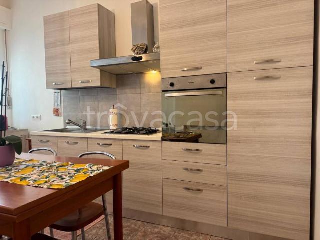 Appartamento in in affitto da privato a San Vincenzo via Aurelia Sud, da privato, vicinanze negozi, lavatrice TrovaCasa