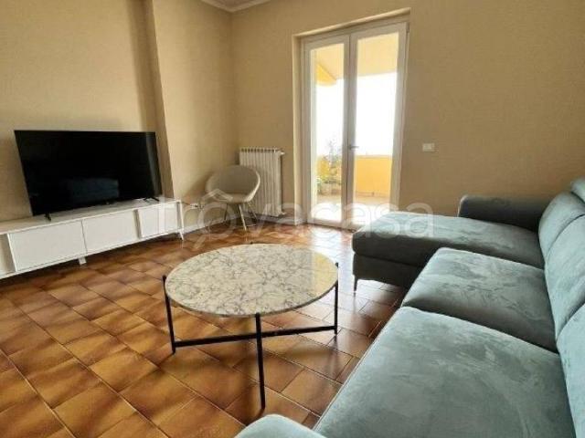 Appartamento in in affitto da privato a San Zeno di Montagna via Arturo Giusto, 10, arredato, giardino, terrazzo TrovaCasa