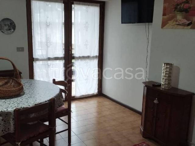 Appartamento in in affitto da privato a Santo Stefano di Cadore via Dante Alighieri, box, da privato, centrale TrovaCasa