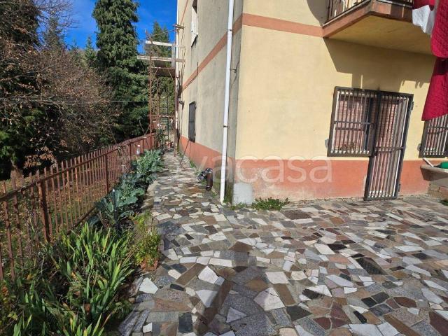 Appartamento in in affitto da privato a Santo Stefano in Aspromonte via Nazionale, da privato, parzialmente arredato, caminetto TrovaCasa