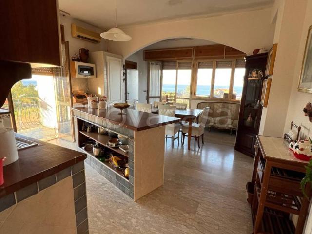 Appartamento in in affitto da privato a Santa Caterina dello Ionio via Giovanni Amendola, 5, terrazzo, da privato, balcone TrovaCasa