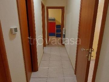 Appartamento in in affitto da privato a Santa Croce Camerina via Don Luigi Sturzo, 9, arredato, da privato, lavatrice TrovaCasa