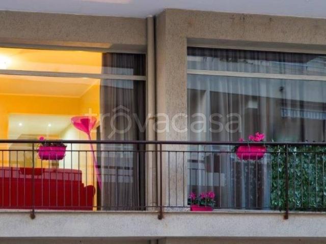 Appartamento in in affitto da privato a Santa Teresa di Riva via Regina Margherita, 245, arredato, da privato TrovaCasa