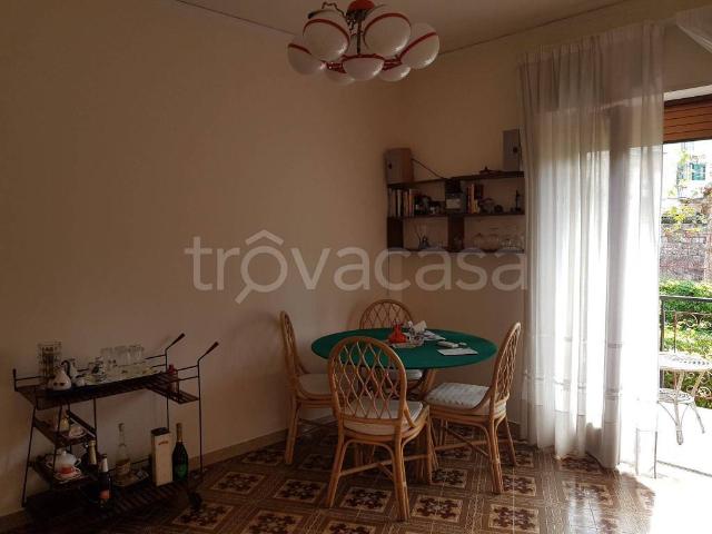 Appartamento in in affitto da privato a Sant'Agnello corso Marion Crawford, 50B, arredato, da privato, cucina abitabile TrovaCasa