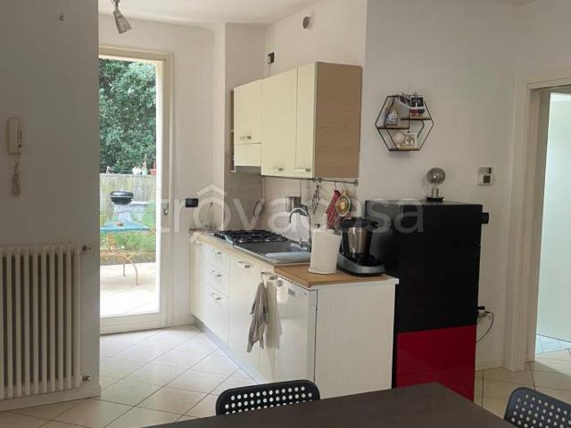 Appartamento in in affitto da privato a Santarcangelo di Romagna viale Giuseppe Mazzini, 68, giardino privato, da privato, centrale TrovaCasa