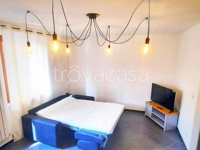 Appartamento in in affitto da privato a Serravalle Sesia via Croso Plinio, 19, da privato, ristrutturato, lavastoviglie TrovaCasa