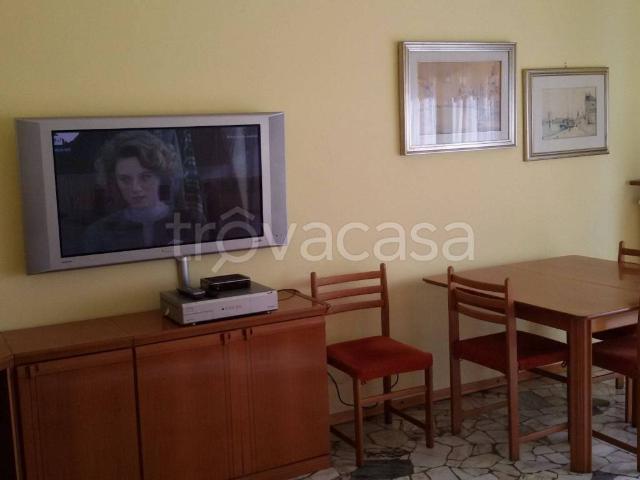 Appartamento in in affitto da privato a Sesto San Giovanni via Bruno Buozzi, 97, da privato, vicinanze negozi, lavatrice TrovaCasa