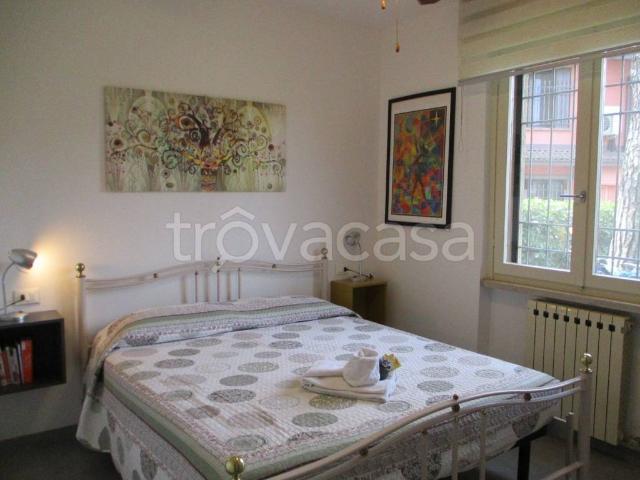 Appartamento in in affitto da privato a Sirmione via Todeschino, 68, arredato, giardino, terrazzo TrovaCasa