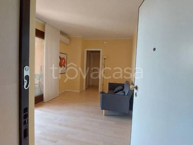 Appartamento in in affitto da privato a Sirmione via 20 Settembre, 33, terrazzo, da privato, ascensore TrovaCasa