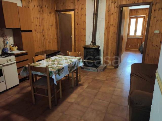 Appartamento in in affitto da privato a Spezzano della Sila via delle Fragole, 6, giardino, da privato, caminetto TrovaCasa