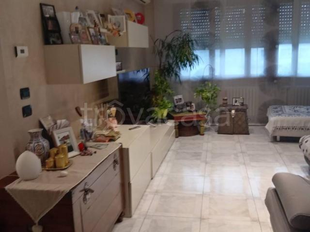 Appartamento in in affitto da privato a Spinea via Roma, giardino privato, da privato, lavanderia TrovaCasa