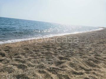 Appartamento in in affitto da privato a Strongoli viale Macaone, 15, da privato, vista mare, senza ascensore TrovaCasa