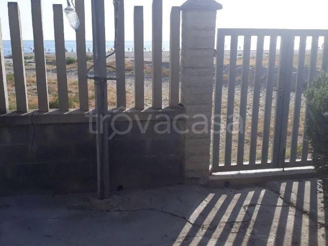 Appartamento in in affitto da privato a Strongoli viale Nave Petrarca, 97, giardino, posto auto, da privato TrovaCasa