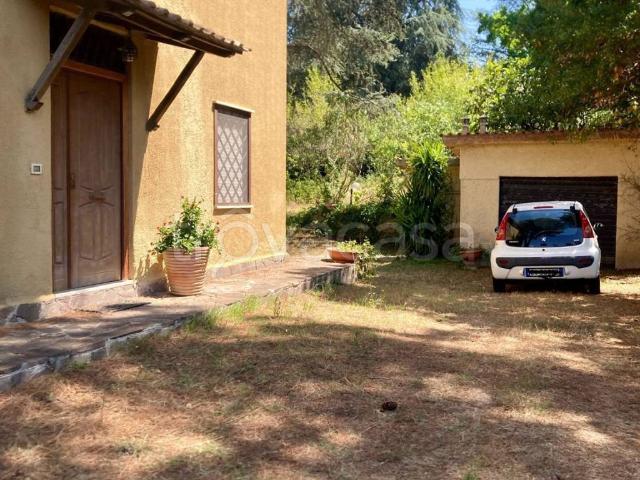Appartamento in in affitto da privato a Sutri via dei Castagni, 16, giardino, posto auto, terrazzo TrovaCasa