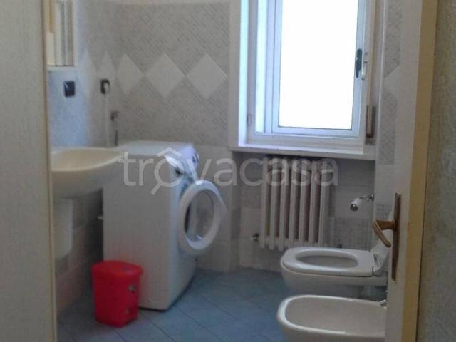 Appartamento in in affitto da privato a Potenza via Caserma Lucania, 21, da privato, riscaldamento autonomo, ristrutturato TrovaCasa