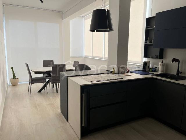Appartamento in in affitto da privato a Pozzuoli via Gerolomini, 35b, da privato, vista panoramica, ristrutturato TrovaCasa