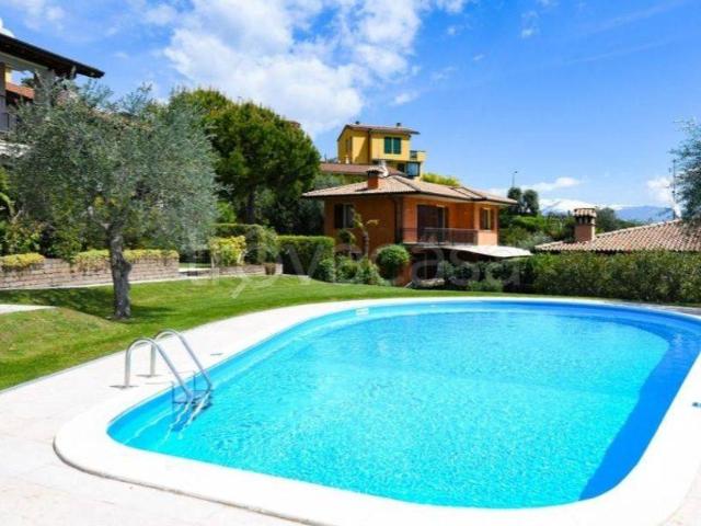 Appartamento in in affitto da privato a Polpenazze del Garda via del Bobbio, 17, posto auto, da privato, vista lago TrovaCasa