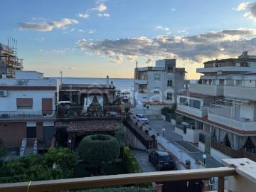 Appartamento in in affitto da privato a Pomezia via Svezia, 83, terrazzo, da privato, vista mare TrovaCasa